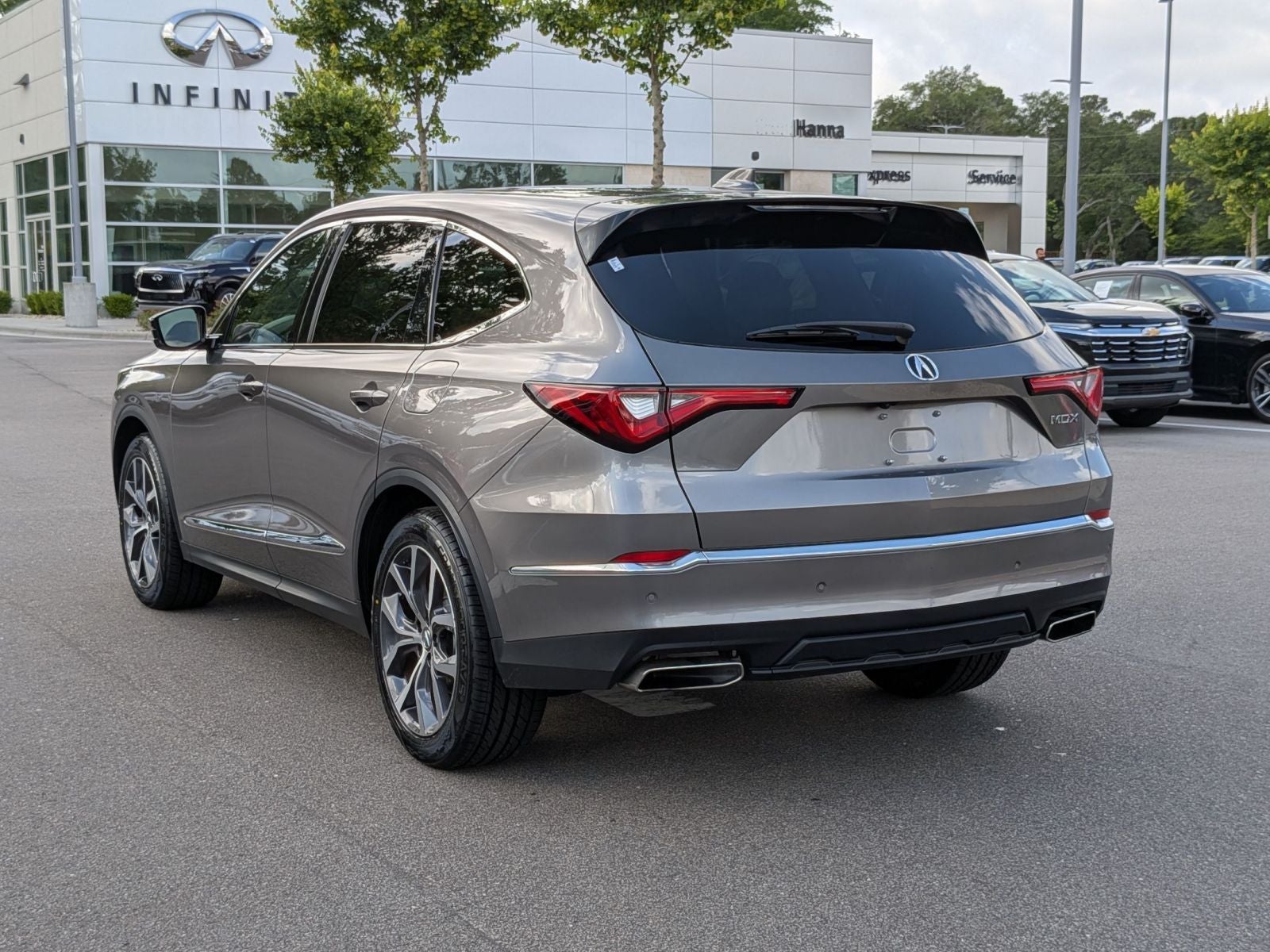 2023 Acura MDX — detail view
