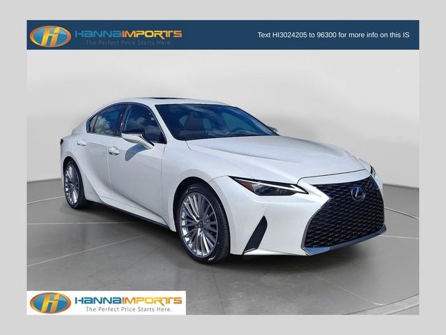2022 Lexus IS