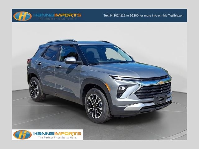 2025 Chevrolet TrailBlazer LT in Sterling Gray Metallic — front three-quarter view