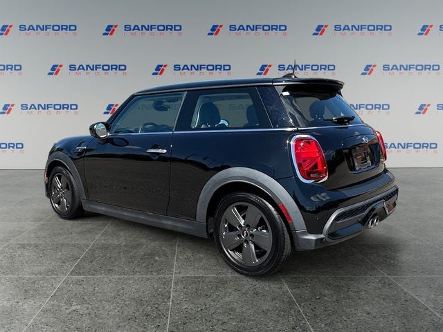 2022 MINI Cooper S — rear three-quarter view
