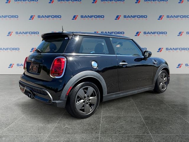 2022 MINI Cooper S — detail view
