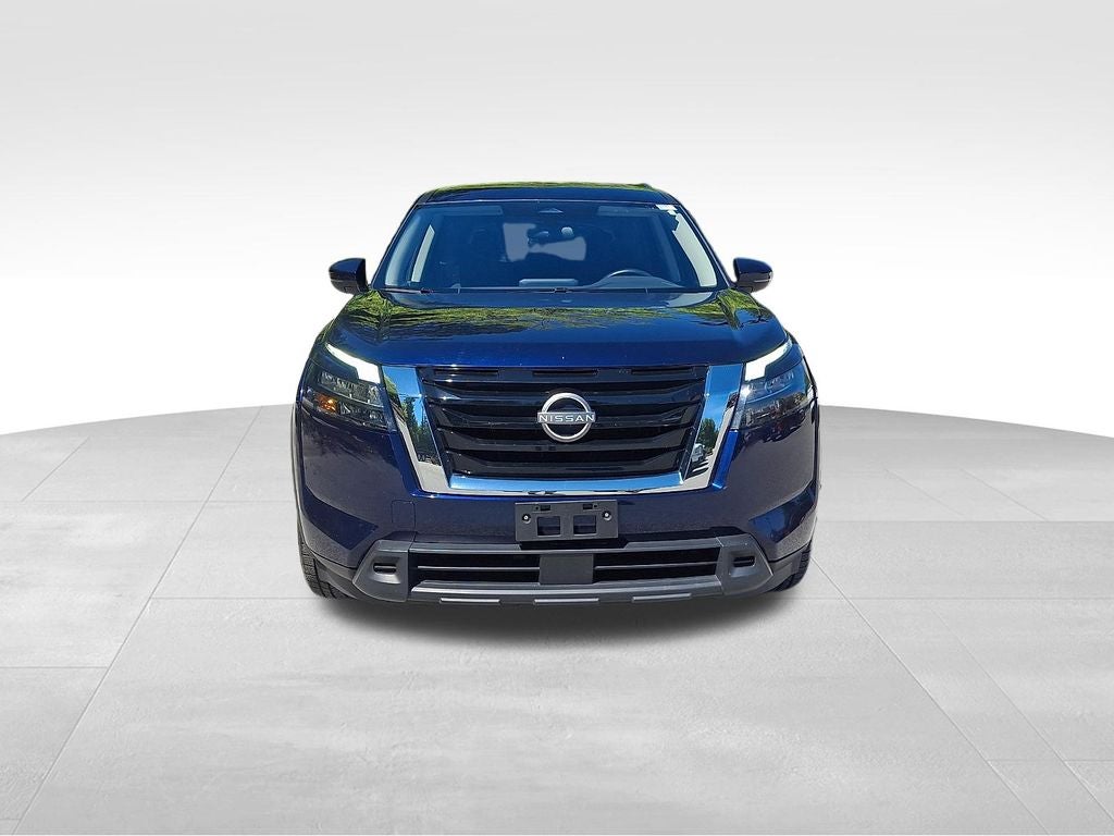 2024 Nissan Pathfinder — side profile view